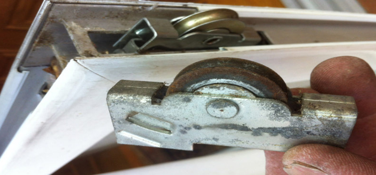 screen door roller repair in Covina